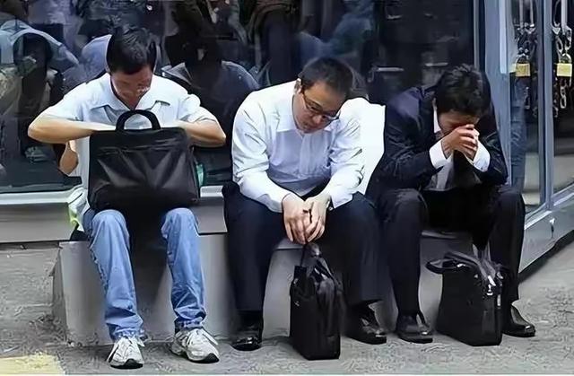 揭秘下半年四大趋势，掌握未来风向标！